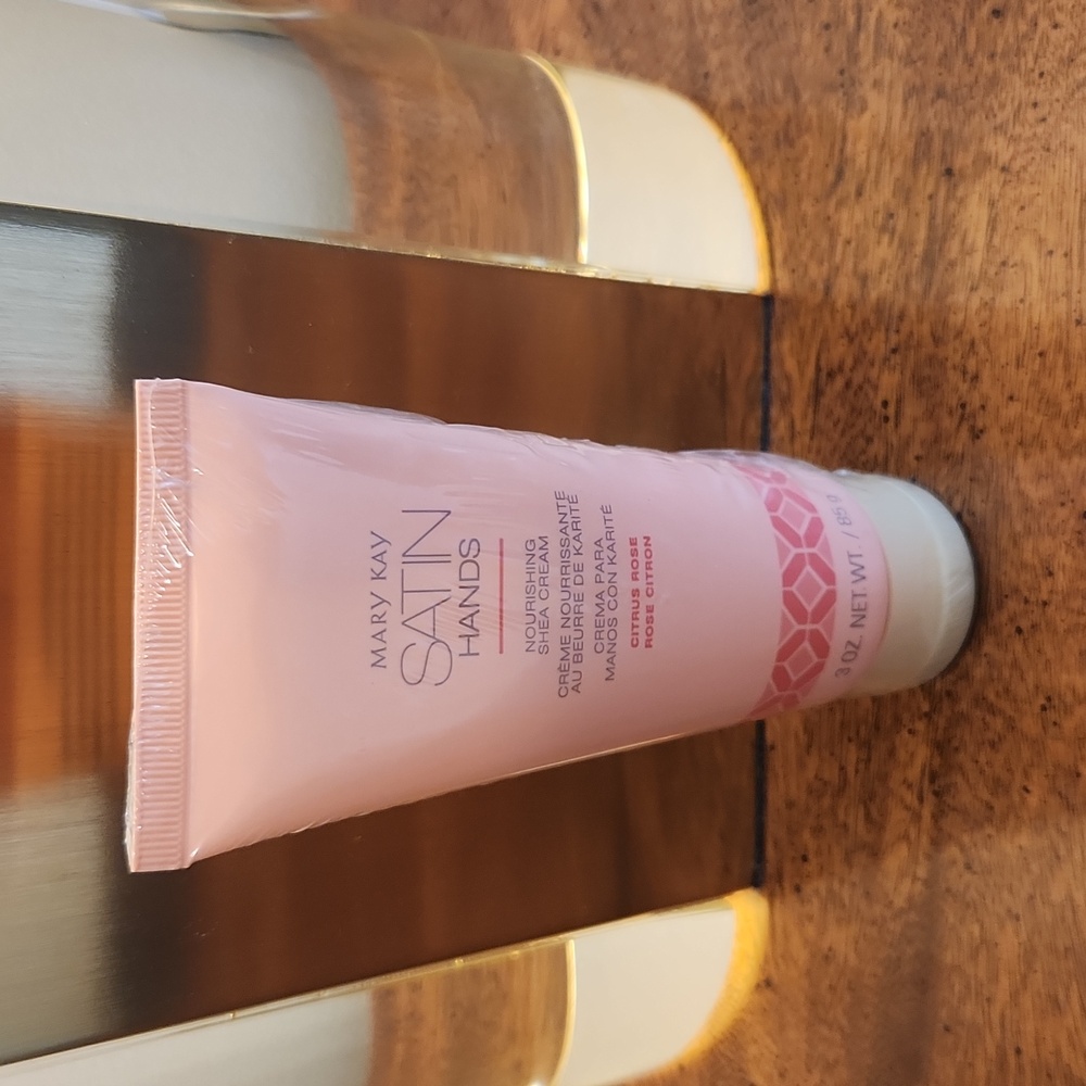 Mary Kay Satin Hands